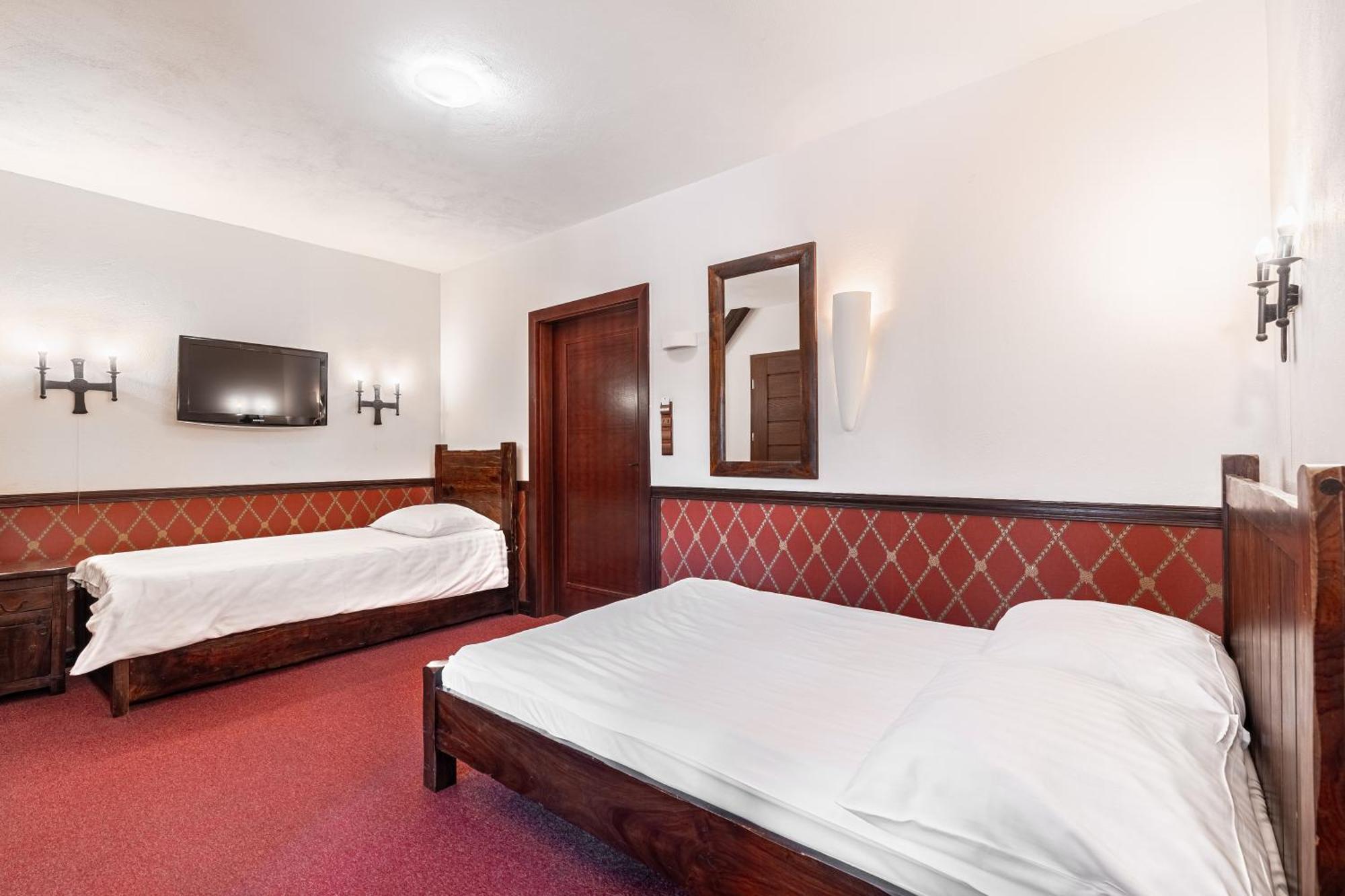 Zamek Uniejow Aparthotel Eksteriør bilde